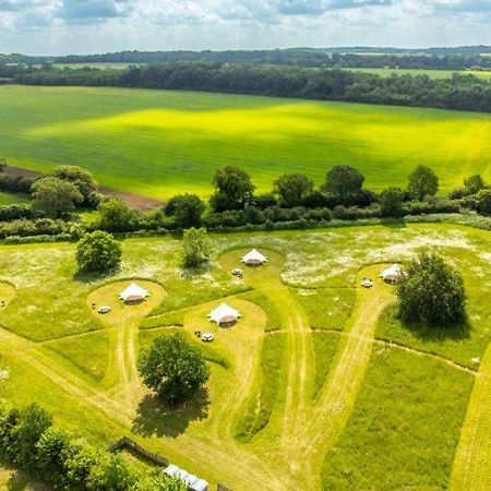 Cowslip At Blancas Bell Tents Villa Ringstead  ภายนอก รูปภาพ