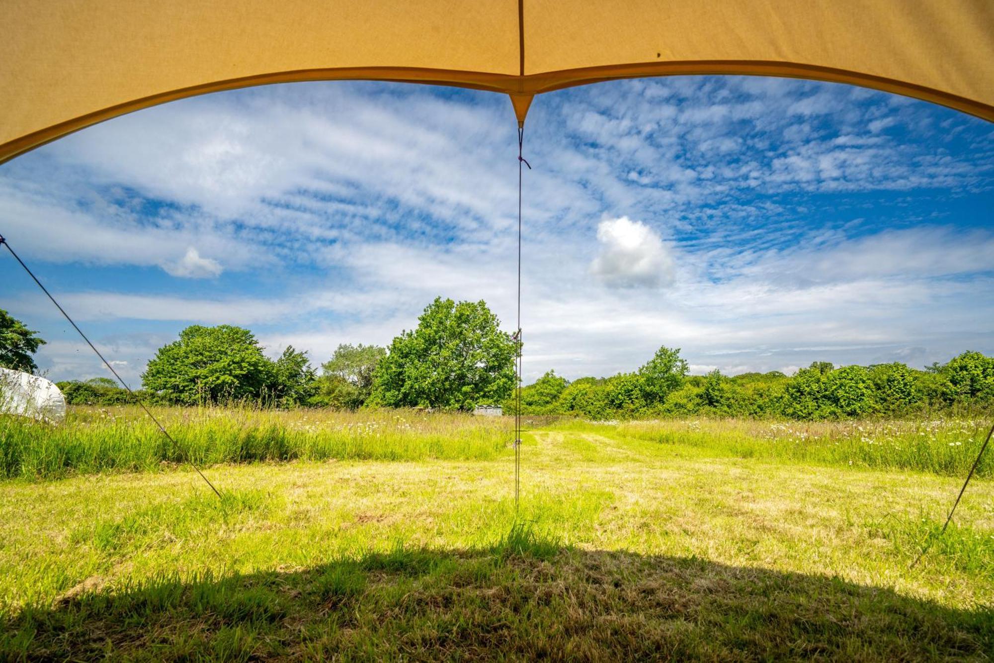 Cowslip At Blancas Bell Tents Villa Ringstead  ภายนอก รูปภาพ