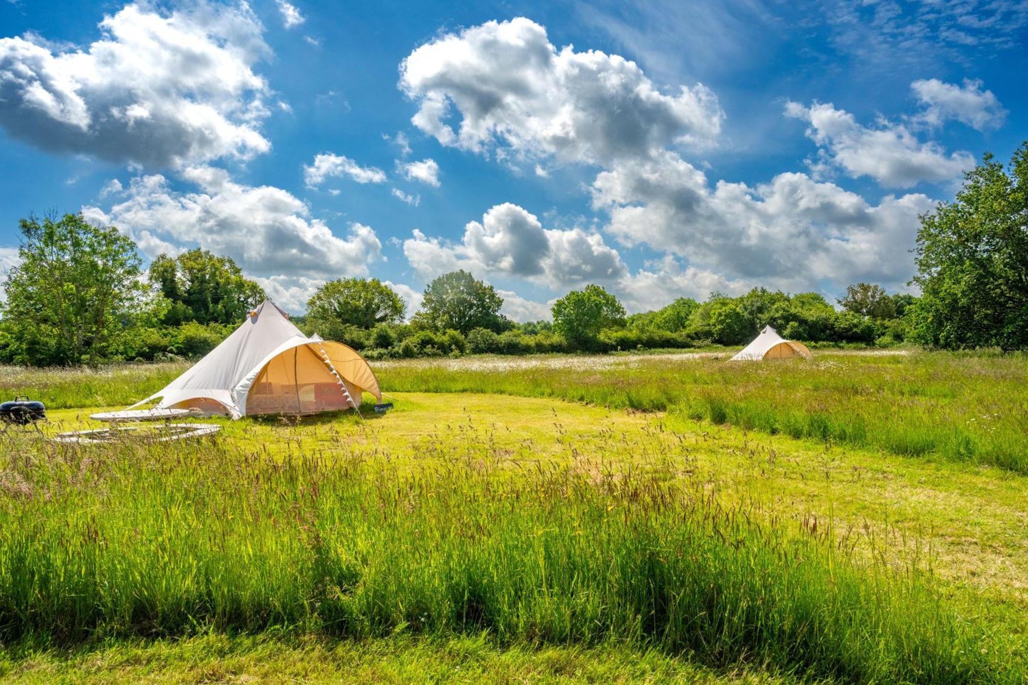 Cowslip At Blancas Bell Tents Villa Ringstead  ภายนอก รูปภาพ