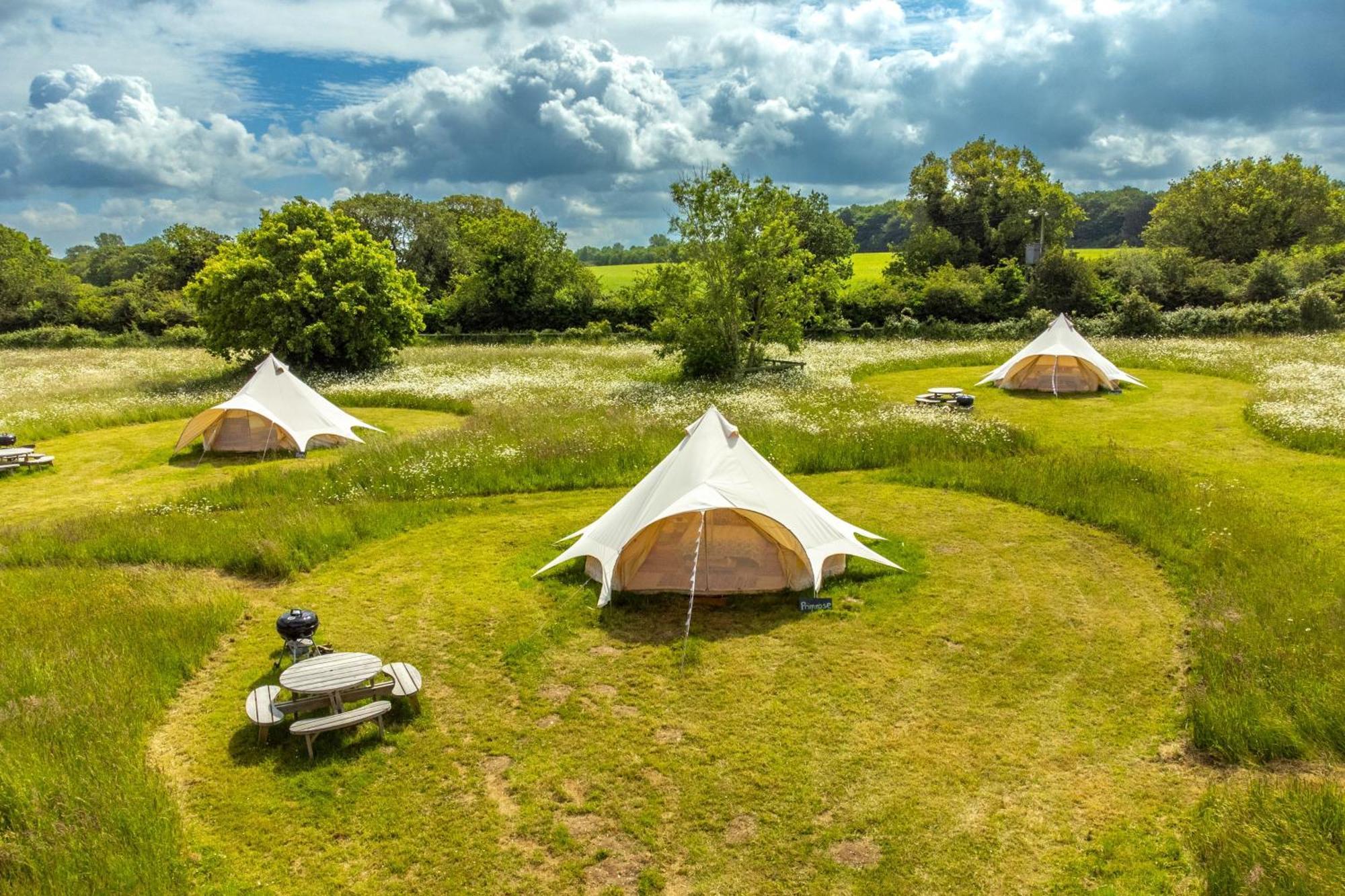 Cowslip At Blancas Bell Tents Villa Ringstead  ภายนอก รูปภาพ