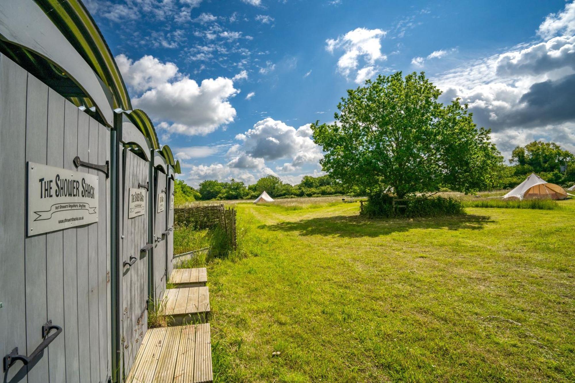 Cowslip At Blancas Bell Tents Villa Ringstead  ภายนอก รูปภาพ